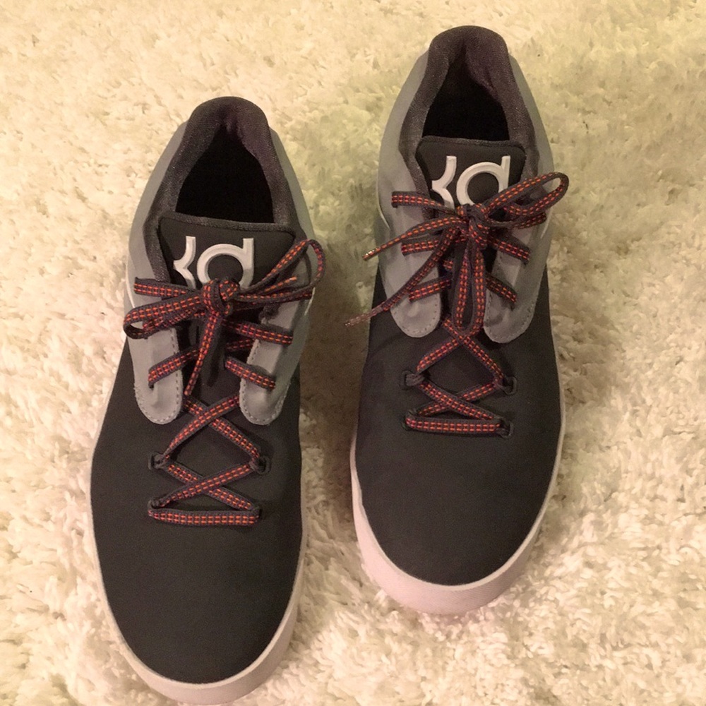 Host Pick!!!  Nike Ryka shoes